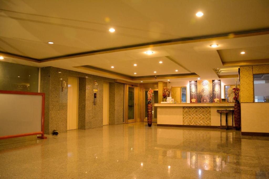 Pohseen Grand Palace Hotel Bangkok Bagian luar foto