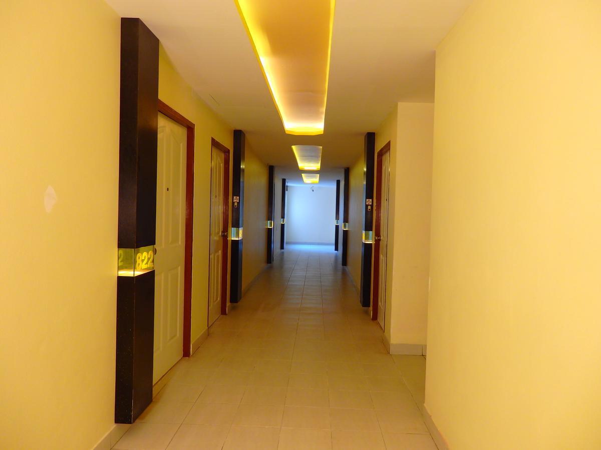 Pohseen Grand Palace Hotel Bangkok Bagian luar foto