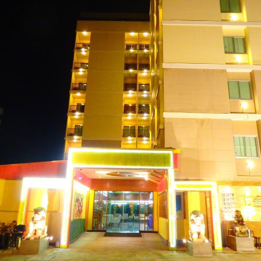 Pohseen Grand Palace Hotel Bangkok Bagian luar foto